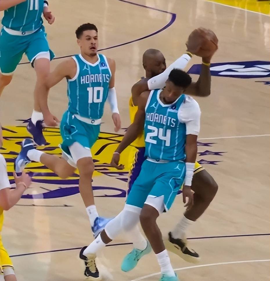 莱昂纳德复出成快船新三核