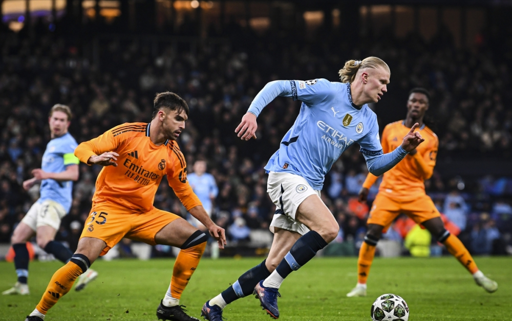 IM电竞app下载-埃因霍温对阿森纳